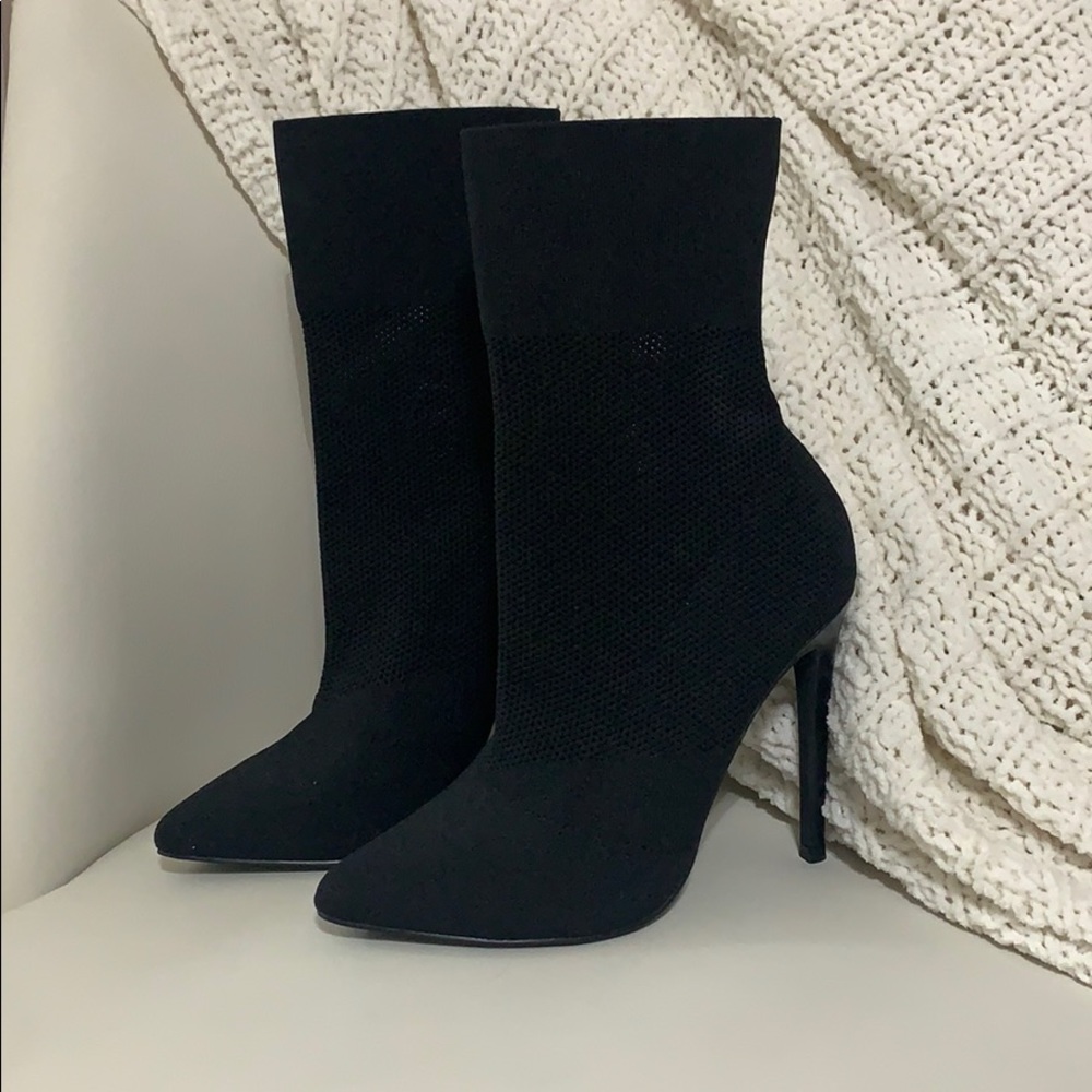 ⭕️ Steve Madden Century Fabric Sock Boot